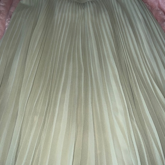 Wilfred Twirl Pleated Skirt in Light Green and Size XS - Picture 4 of 5